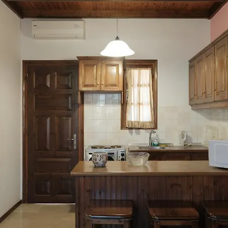 Hotel de apartamente Nikos - Dimitris Pool 3*